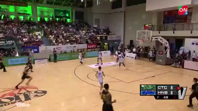 Những màn đôi công rực lửa